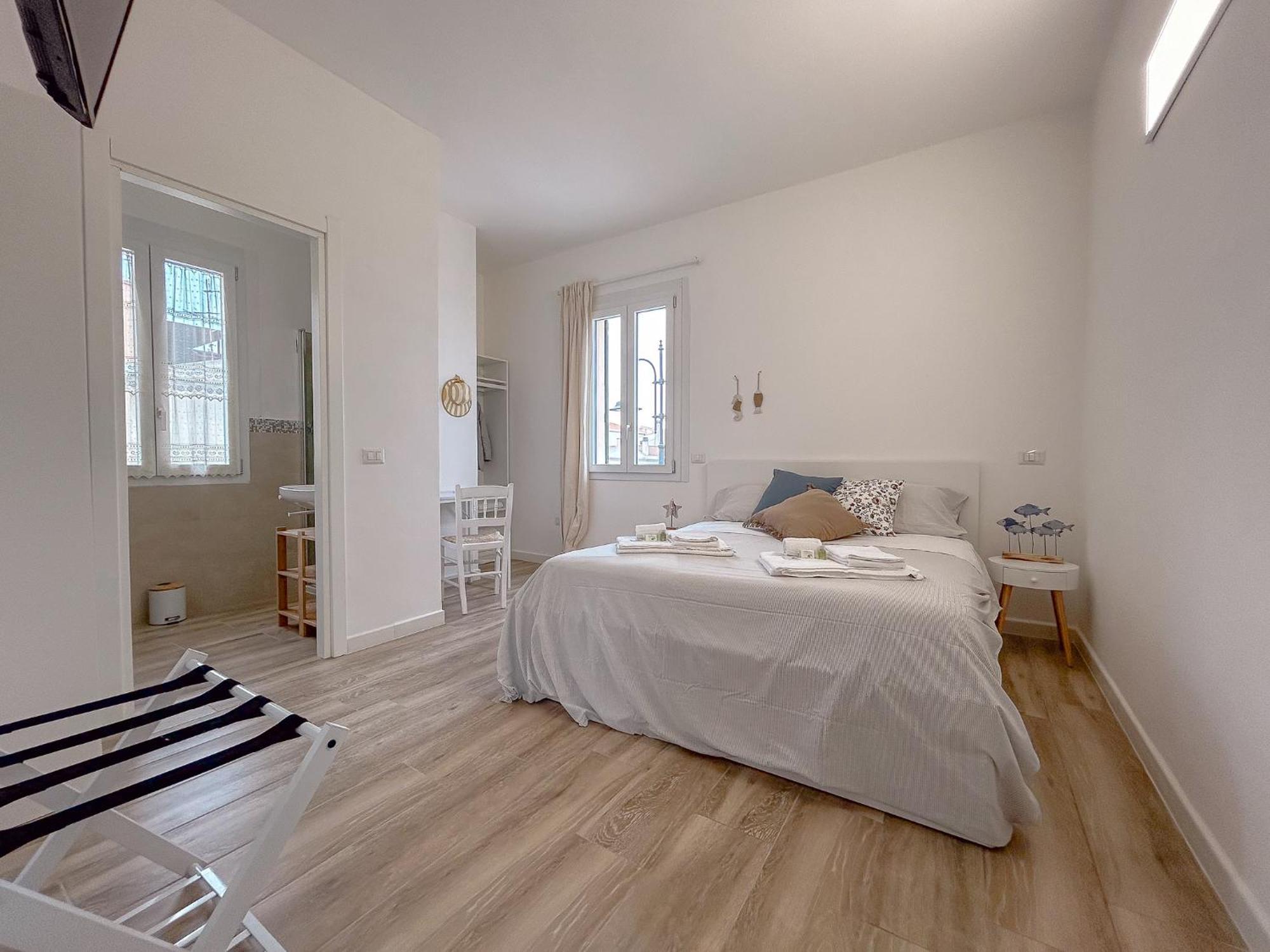 La Marina - Rooms In Stintino Exteriér fotografie