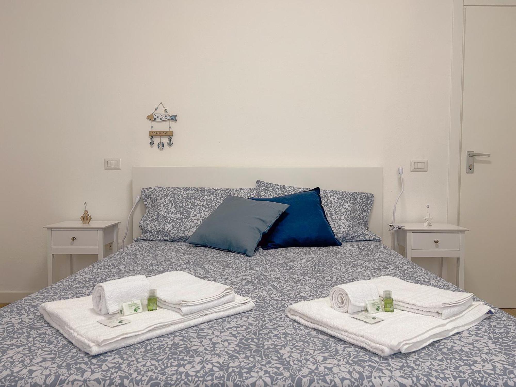 La Marina - Rooms In Stintino Exteriér fotografie