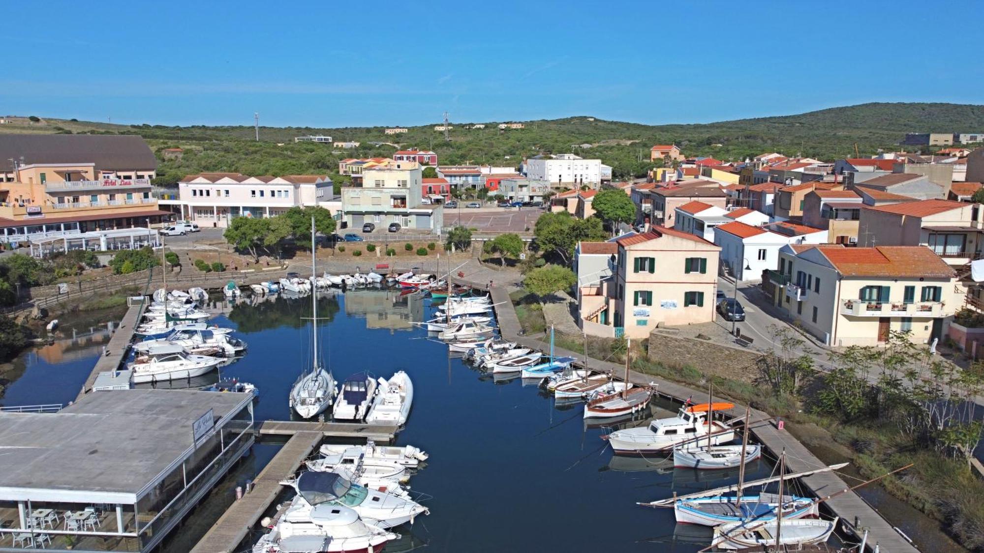 La Marina - Rooms In Stintino Exteriér fotografie