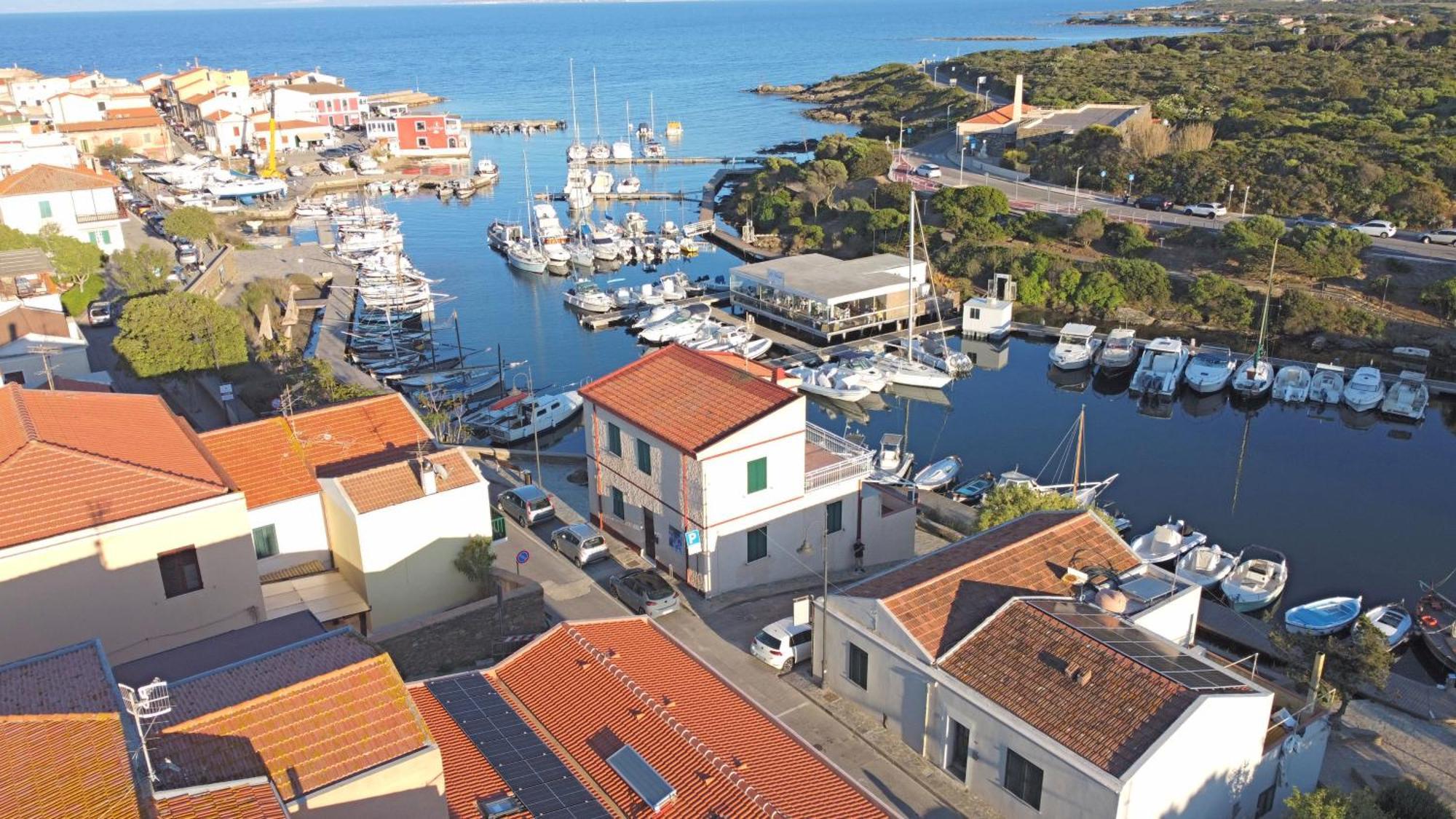 La Marina - Rooms In Stintino Exteriér fotografie